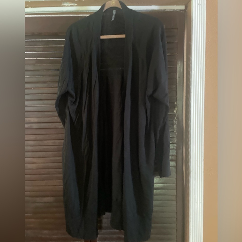 NWOT Massini tunic style cardigan sweater black size  3X